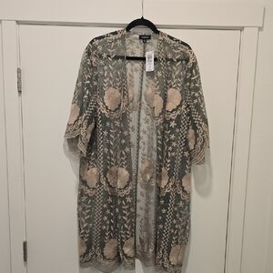 Torrid Beige Floral Embroidered Cape